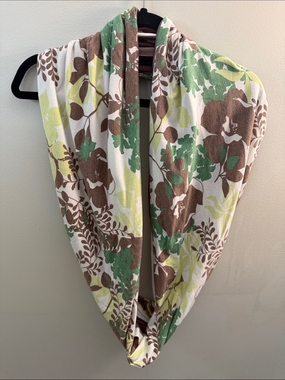 Like New! Reversible Infinity Scarf